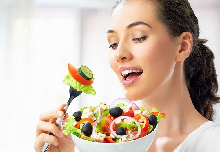 vegetable salad in the pregnant diet