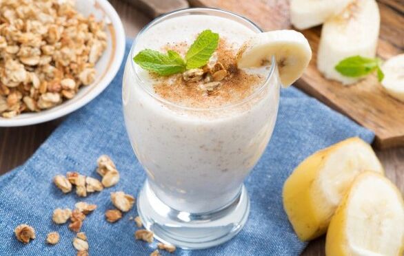 oatmeal smoothie with banana for slimming