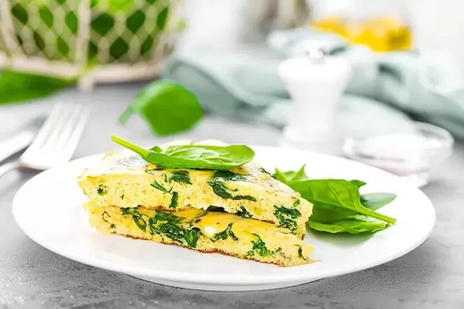 herb omelette on a carbohydrate-free diet